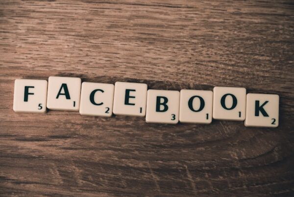 How do I plan content on Facebook?